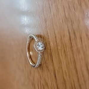 Classic Halo Sparkle Ring